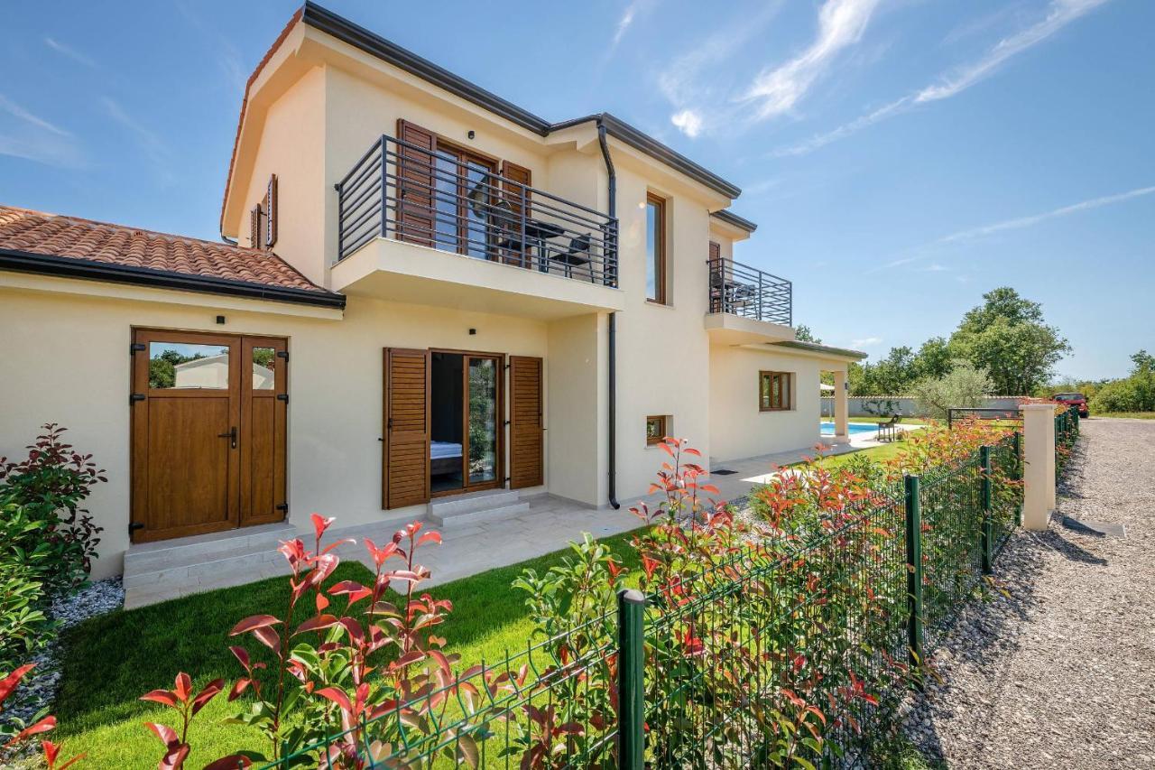 Holiday House Luca Poreč Exteriör bild