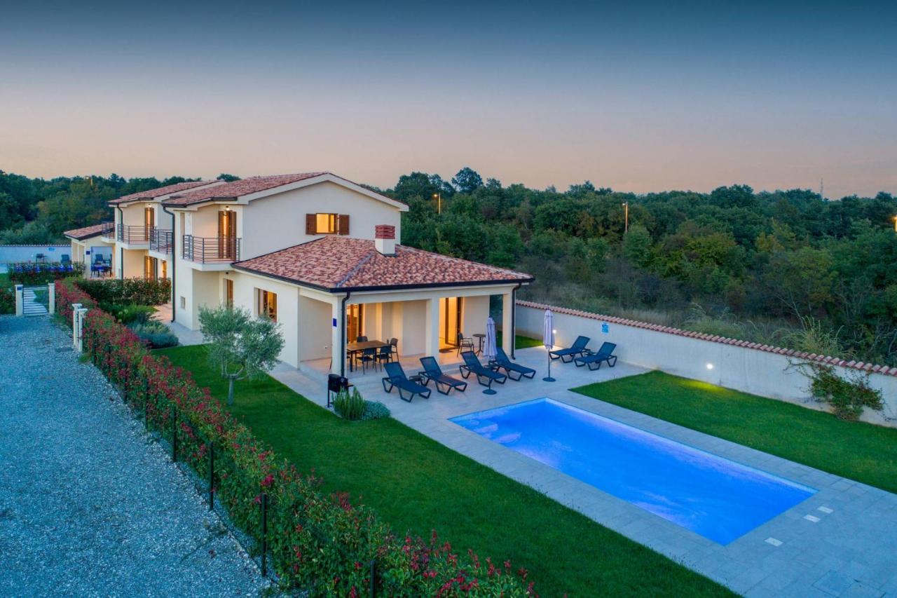 Holiday House Luca Poreč Exteriör bild